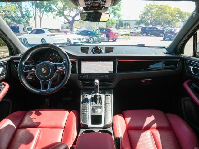 2021 Porsche Macan Base