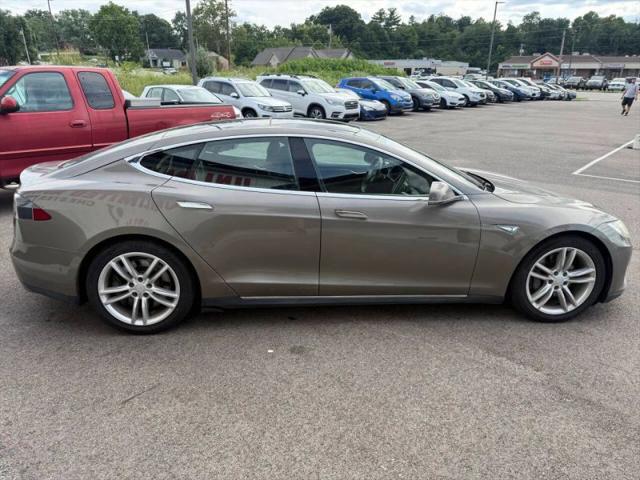 2015 Tesla Model S 70D