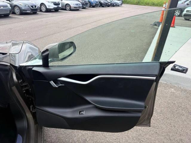 2015 Tesla Model S 70D