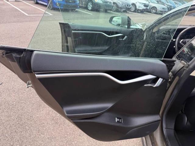 2015 Tesla Model S 70D