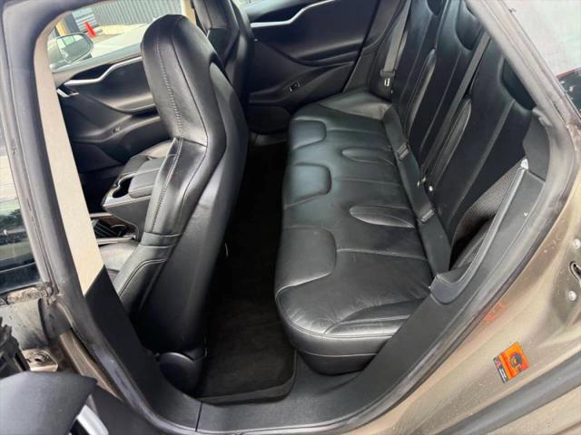 2015 Tesla Model S 70D