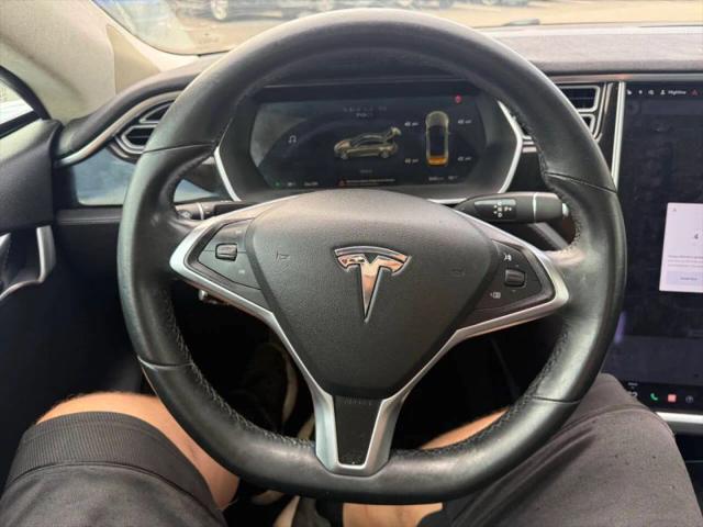 2015 Tesla Model S 70D