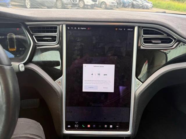2015 Tesla Model S 70D