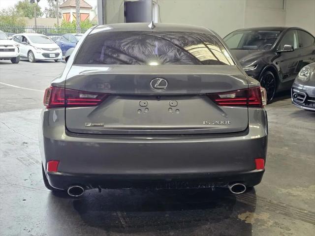 2016 Lexus IS 200t 200t