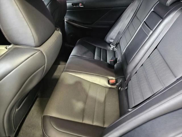2016 Lexus IS 200t 200t