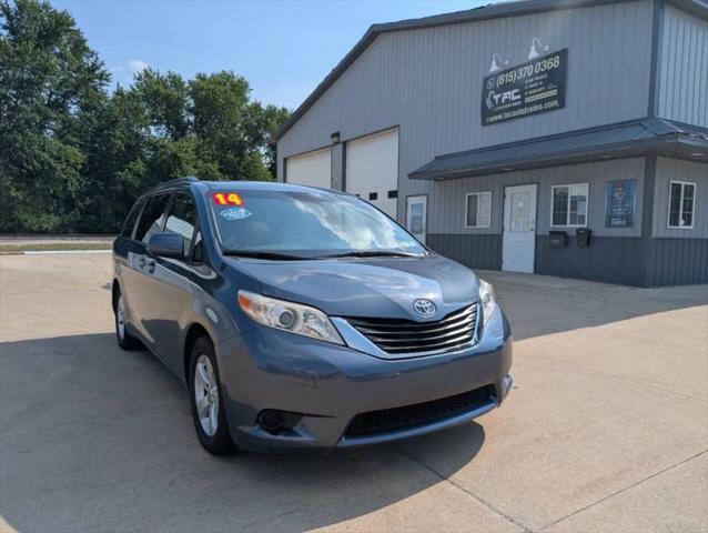 2014 Toyota Sienna LE V6 7 Passenger Mobility for sale in Kankakee, IL