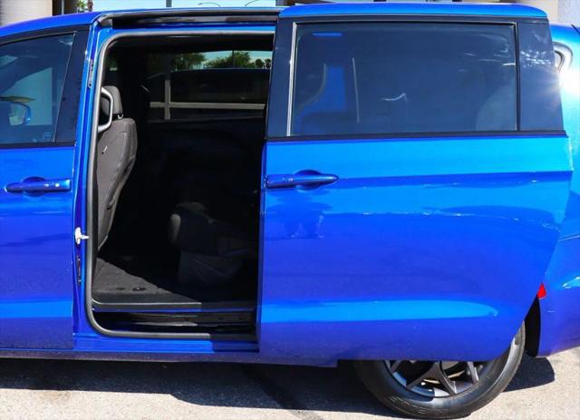 2020 Chrysler Pacifica Touring