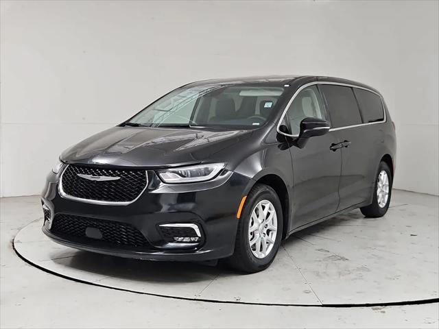 2023 Chrysler Pacifica Touring L for sale in Salem, OR