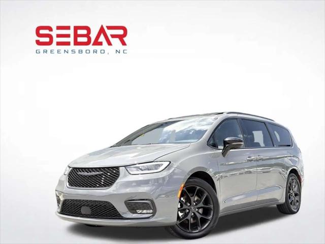 2025 Chrysler Pacifica Limited for sale in Greensboro, NC