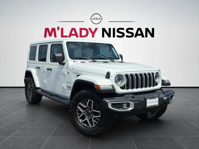 2024 Jeep Wrangler 4-Door Sahara for sale in Crystal Lake, IL