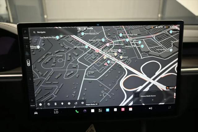 2023 Tesla Model X Standard Range