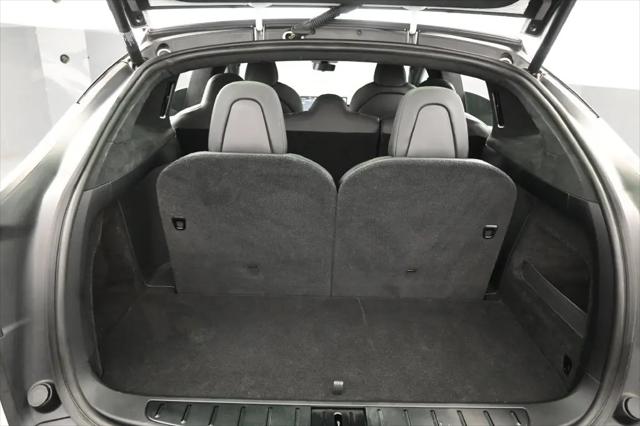2023 Tesla Model X Standard Range