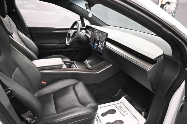 2023 Tesla Model X Standard Range