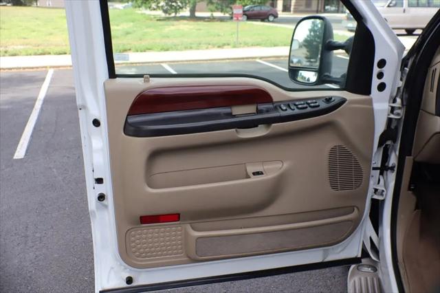 2005 Ford Excursion Eddie Bauer