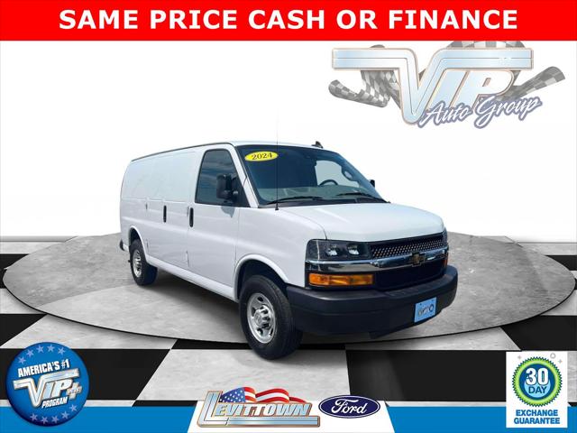 2024 Chevrolet Express Cargo Van RWD 2500 Regular Wheelbase WT for sale in Levittown, NY