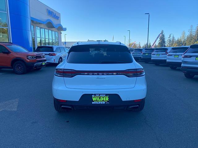 2021 Porsche Macan Unknown