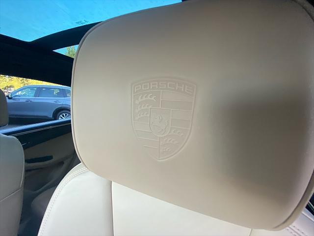 2021 Porsche Macan Unknown