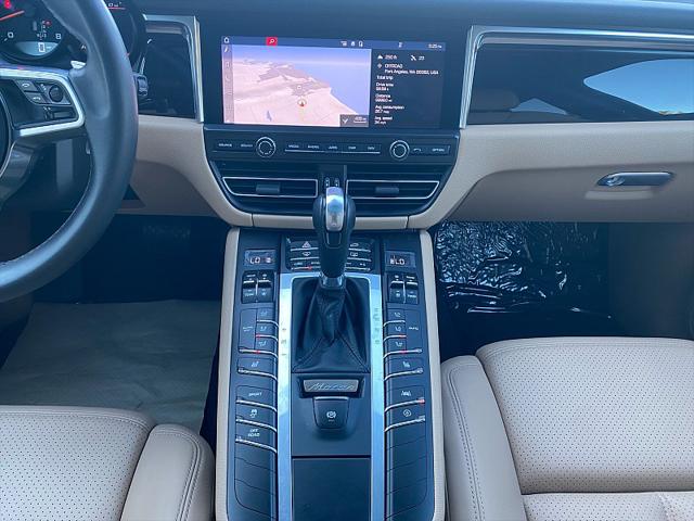 2021 Porsche Macan Unknown