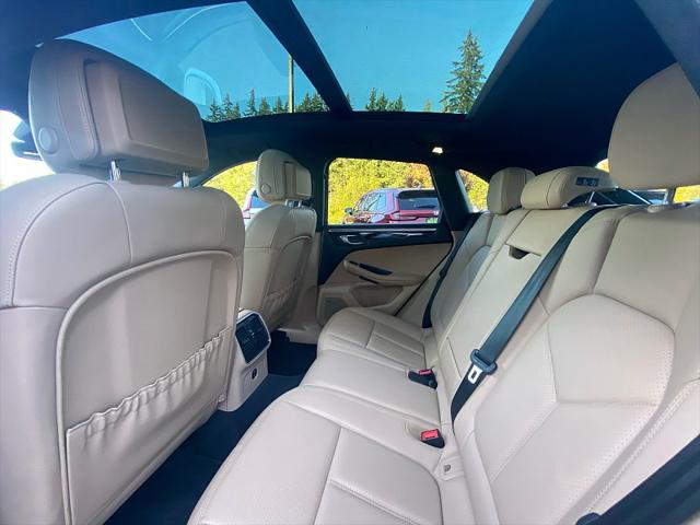 2021 Porsche Macan Unknown