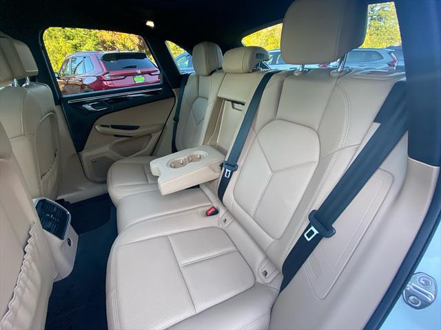 2021 Porsche Macan Unknown