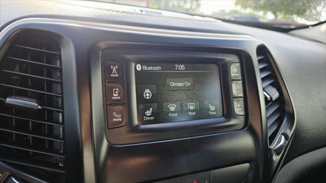 2015 Jeep Cherokee Sport