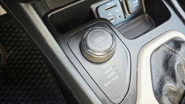 2015 Jeep Cherokee Sport
