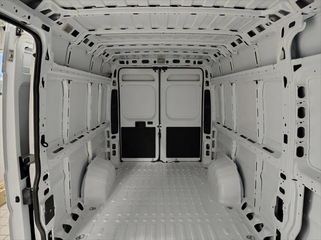 2026 Ram ProMaster Cargo Van Tradesman High Roof 159 WB EXT w/Pass Seat
