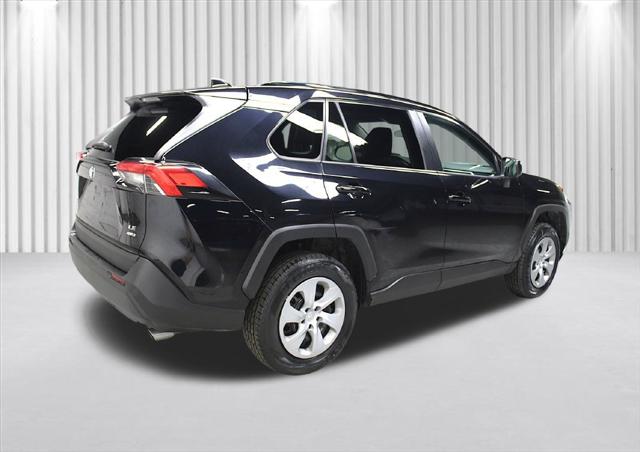 2021 Toyota RAV4 LE 2021 Toyota RAV4 LE