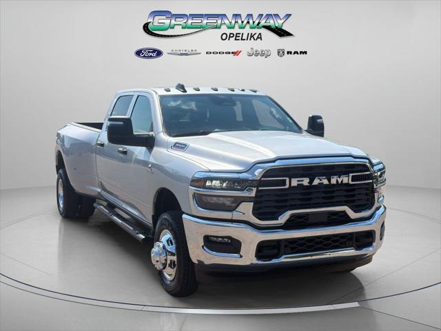 2026 RAM Ram 3500 RAM 3500 TRADESMAN CREW CAB 4X4 8 BOX
