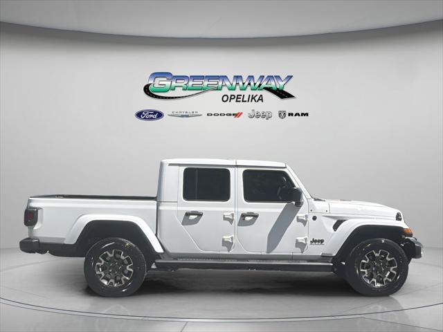 2026 Jeep Gladiator GLADIATOR SAHARA 4X4
