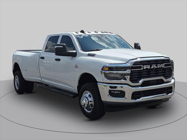 2026 RAM Ram 3500 RAM 3500 TRADESMAN CREW CAB 4X4 8 BOX