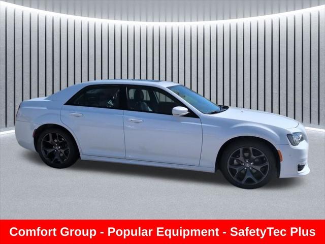 2023 Chrysler 300 Touring-L