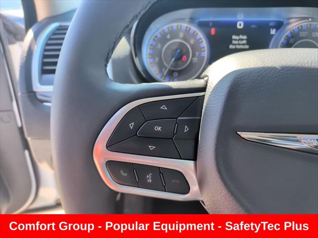 2023 Chrysler 300 Touring-L