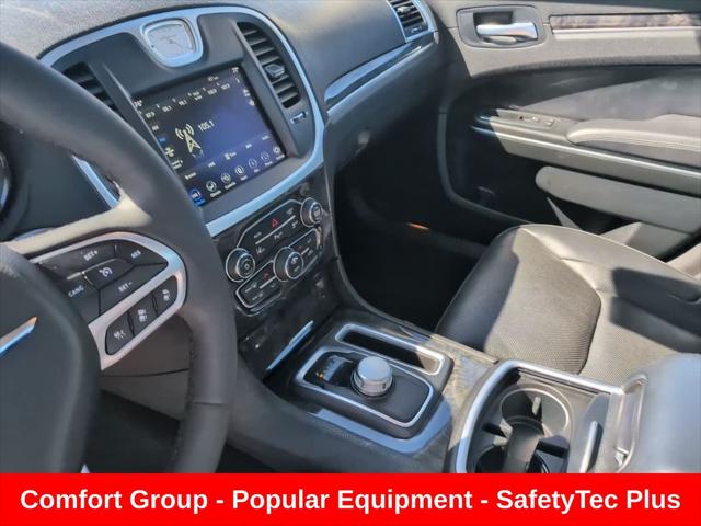 2023 Chrysler 300 Touring-L