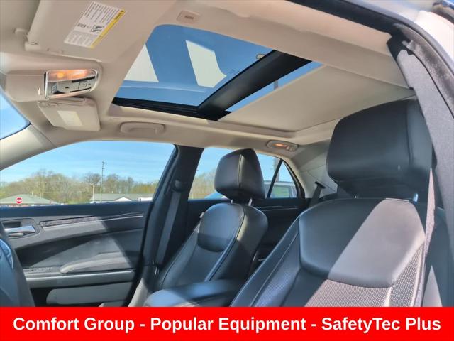 2023 Chrysler 300 Touring-L