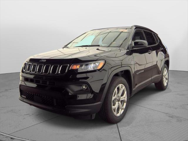 2025 Jeep Compass Latitude 4x4 2025 Jeep Compass Latitude 4x4