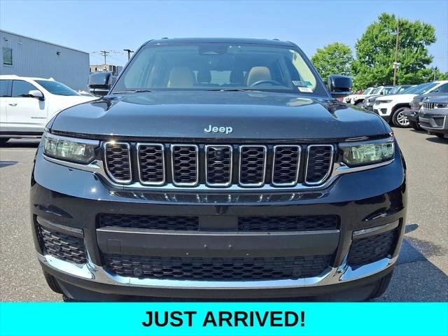 2022 Jeep Grand Cherokee L Limited 4x4 2022 Jeep Grand Cherokee L Limited 4x4