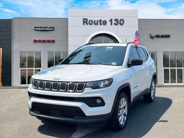 2023 Jeep Compass Latitude Lux FWD 2023 Jeep Compass Latitude Lux FWD