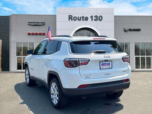 2023 Jeep Compass Latitude Lux FWD 2023 Jeep Compass Latitude Lux FWD