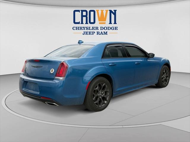 2023 Chrysler 300 Touring L AWD 2023 Chrysler 300 Touring L AWD