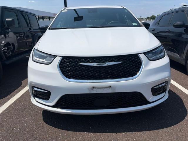 2025 Chrysler Pacifica Select 2025 Chrysler Pacifica Select