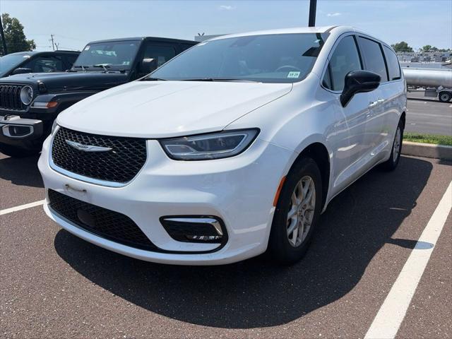 2025 Chrysler Pacifica Select 2025 Chrysler Pacifica Select