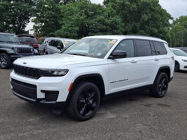 2023 Jeep Grand Cherokee L Altitude 4x4 2023 Jeep Grand Cherokee L Altitude 4x4