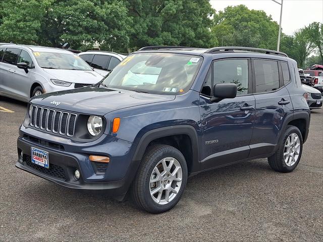 2022 Jeep Renegade Latitude 4x4 2022 Jeep Renegade Latitude 4x4