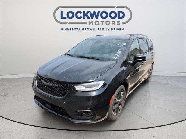 2025 Chrysler Pacifica Limited for sale in Marshall, MN