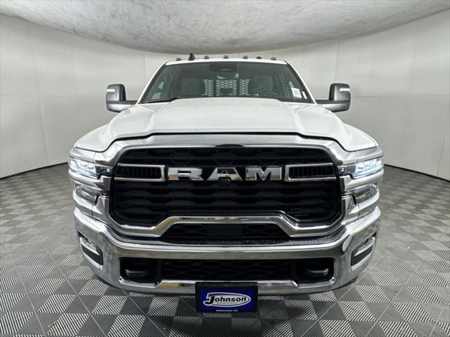 2026 RAM 3500 Chassis RAM 3500 TRADESMAN CREW CAB CHASSIS 4X4 60 CA 2026 RAM 3500 Chassis RAM 3500 TRADESMAN CREW CAB CHASSIS 4X4 60 CA