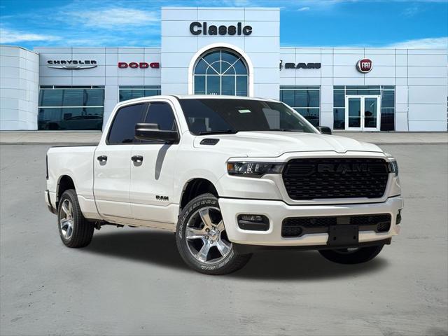 2026 RAM 1500 RAM 1500 EXPRESS CREW CAB 4X4 64 BOX