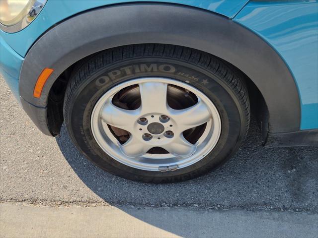 2009 MINI Cooper Base