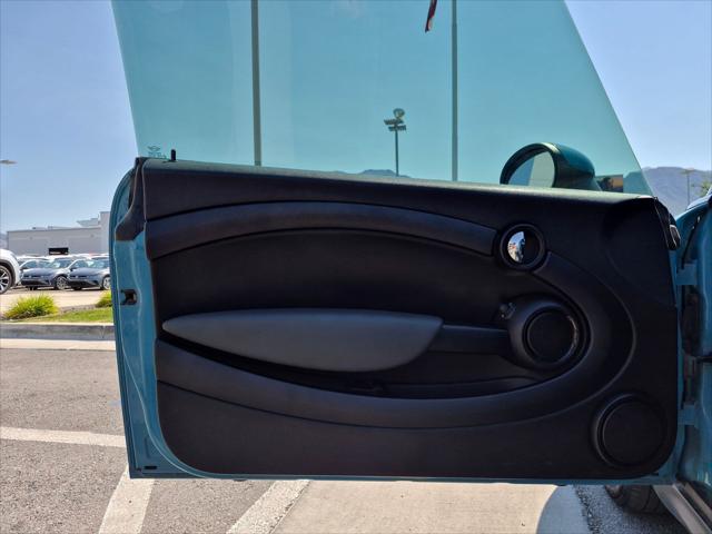2009 MINI Cooper Base