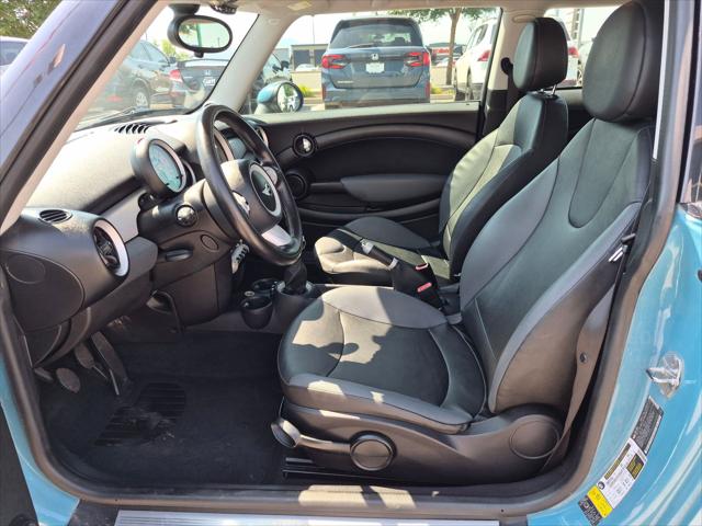 2009 MINI Cooper Base